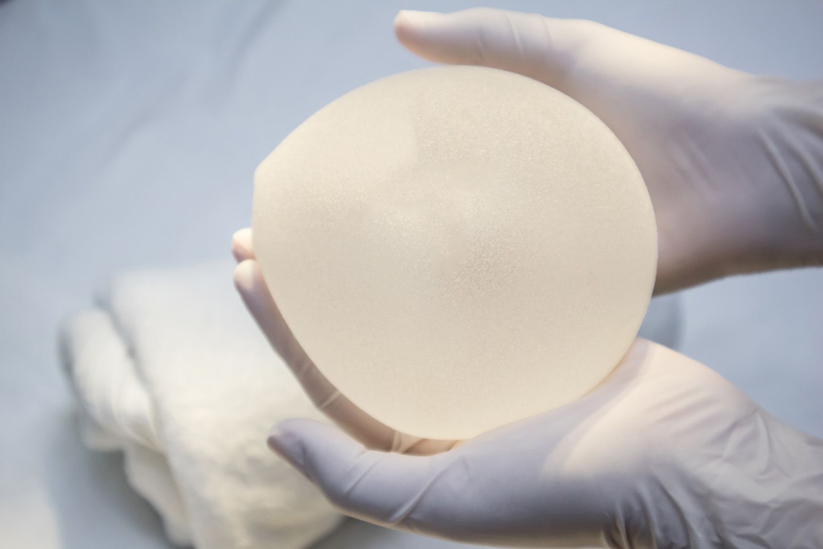 Breast Implants Market